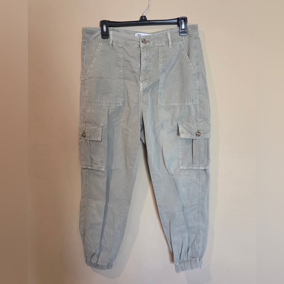 3/16 Zara Army Green High Waisted Cargo Joggers - Picture 1 of 3